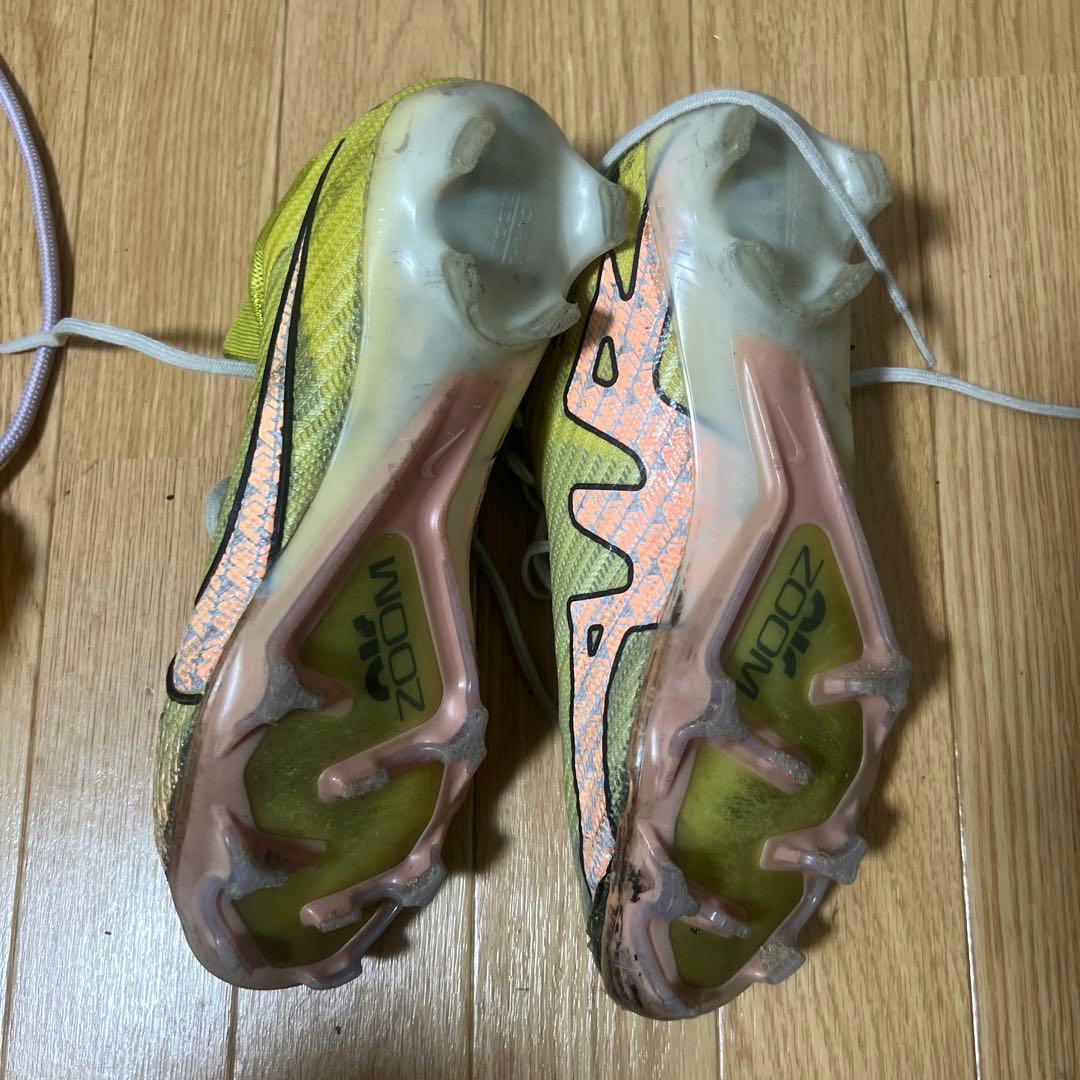 NIKEマーキュリアルトップモデル27.0