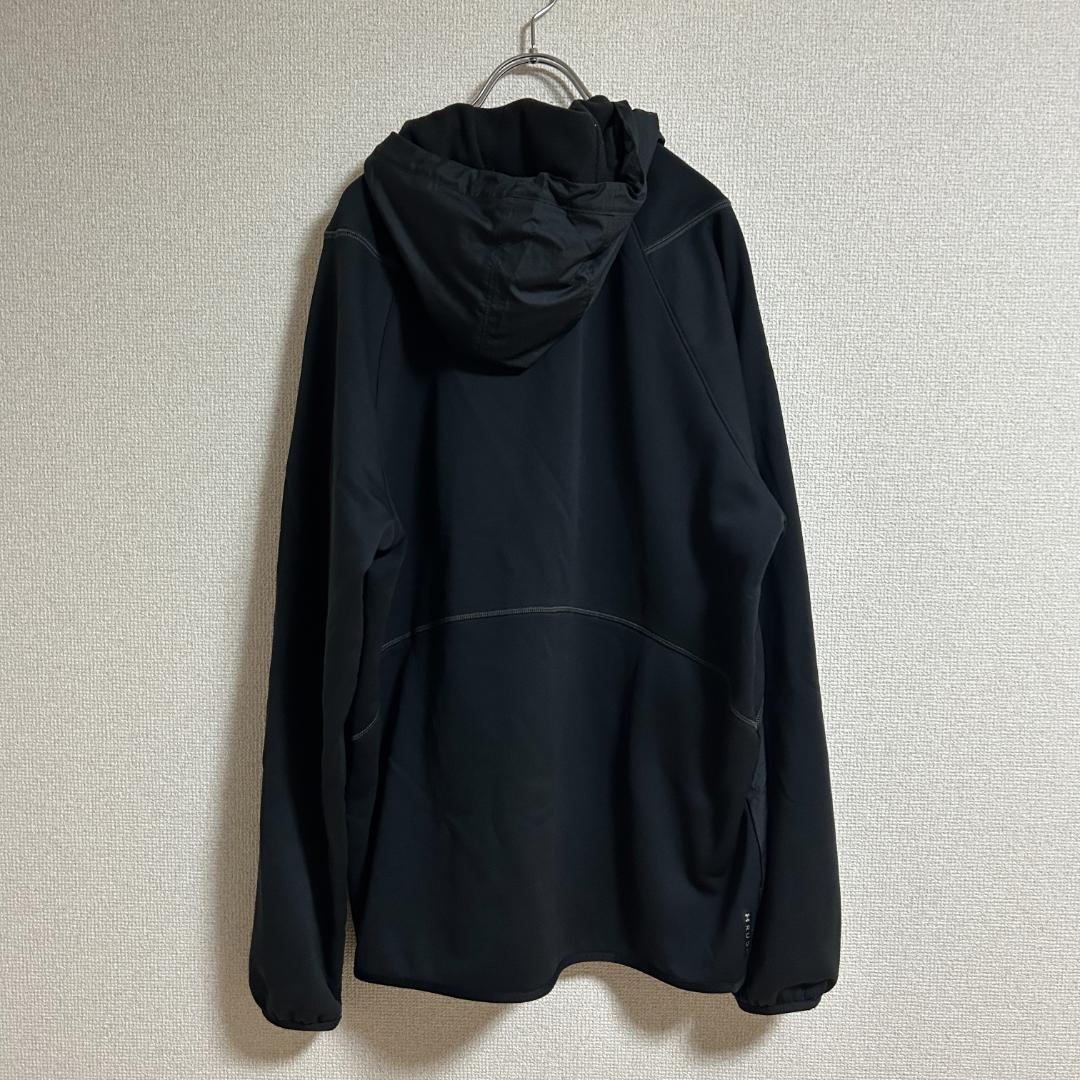 ✴︎ UNDER ARMOUR セットアップ　RUSH パーカージャージ　上下