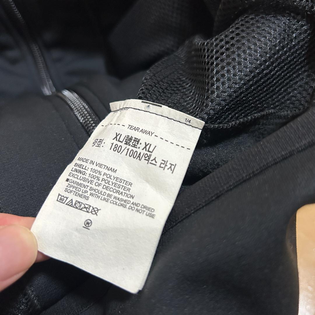 ✴︎ UNDER ARMOUR セットアップ　RUSH パーカージャージ　上下