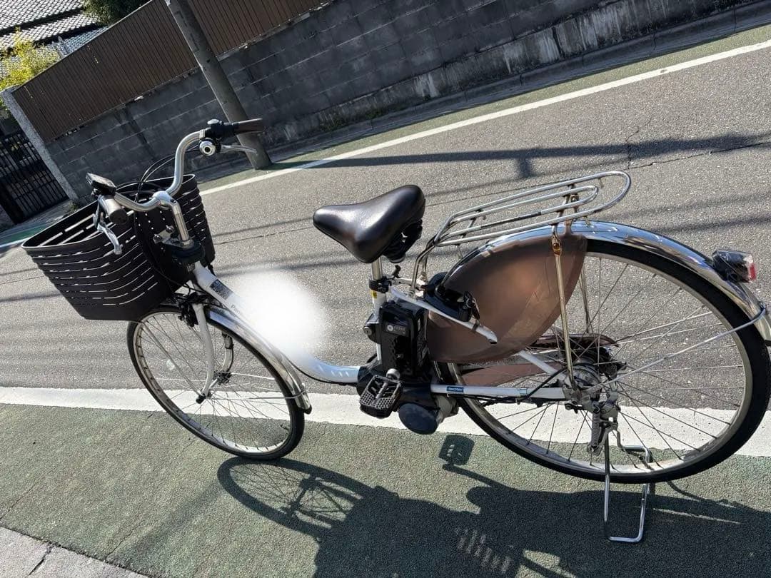 電動アシスト自転車 シルバー バスケット付き