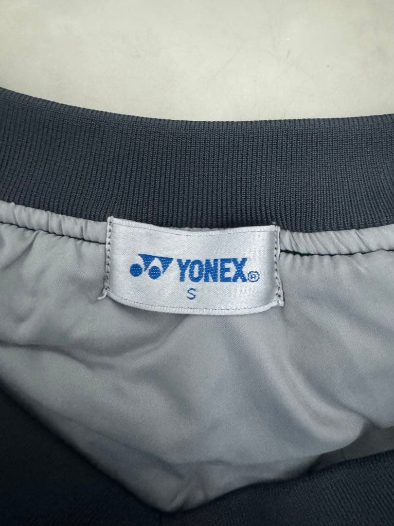 ヨネックスYONEX中綿　ウィンドブレーカー　アウターS