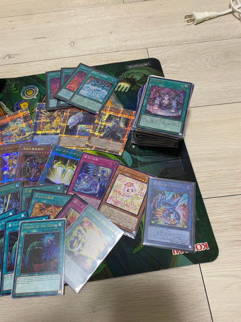 画像以外にも汎用カード多数！遊戯王OCGカードセットと未開封パック　まとめ売り