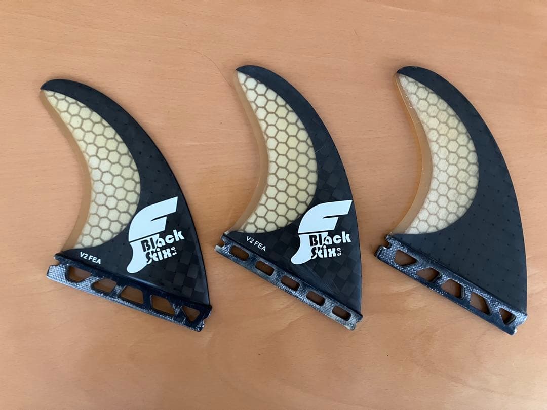 FUTURES FIN BLACKSTIX2.0 V2FEA サイズM 美品