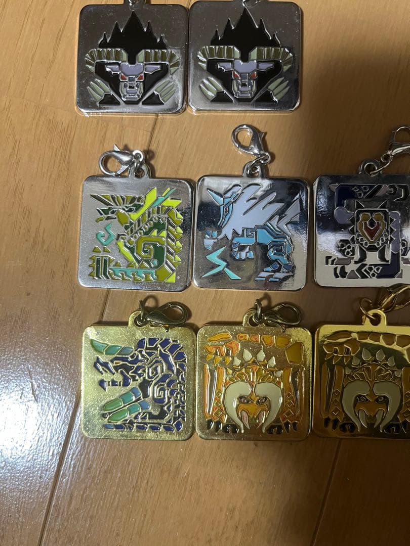 モンスターハンター　アイコンメタルコレクション 12個セット