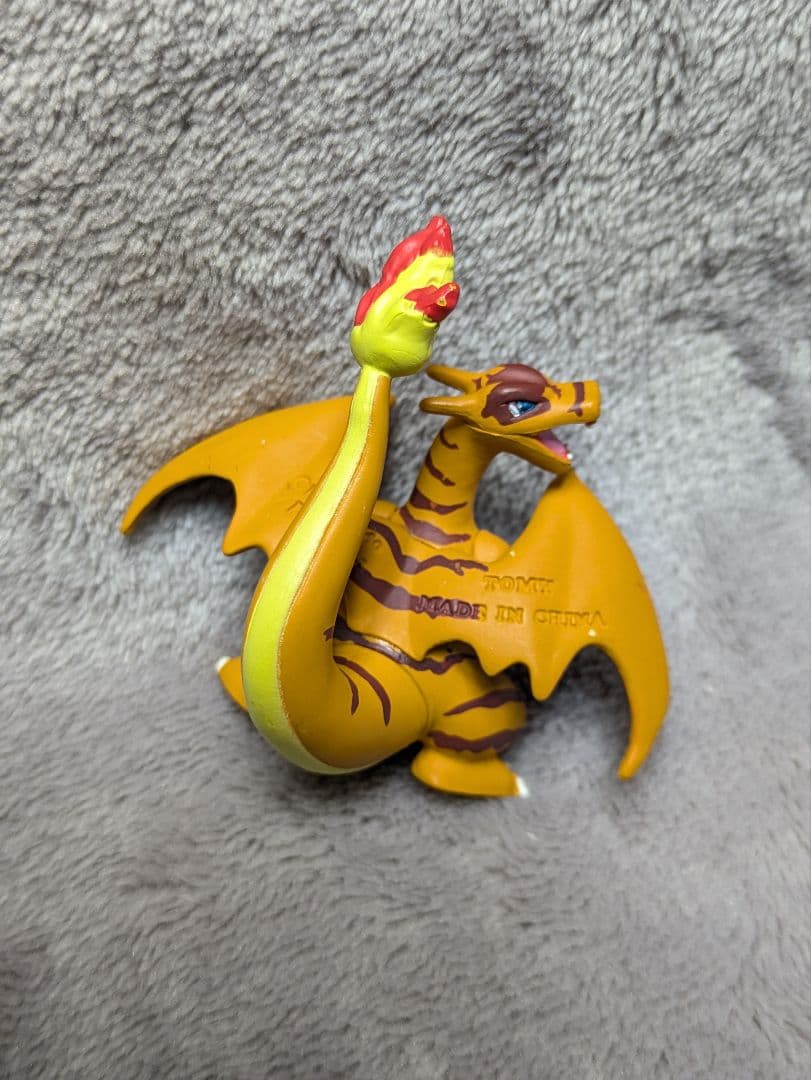 ポケットモンスター モンコレ フィギュア タカラトミー コピーリザードン