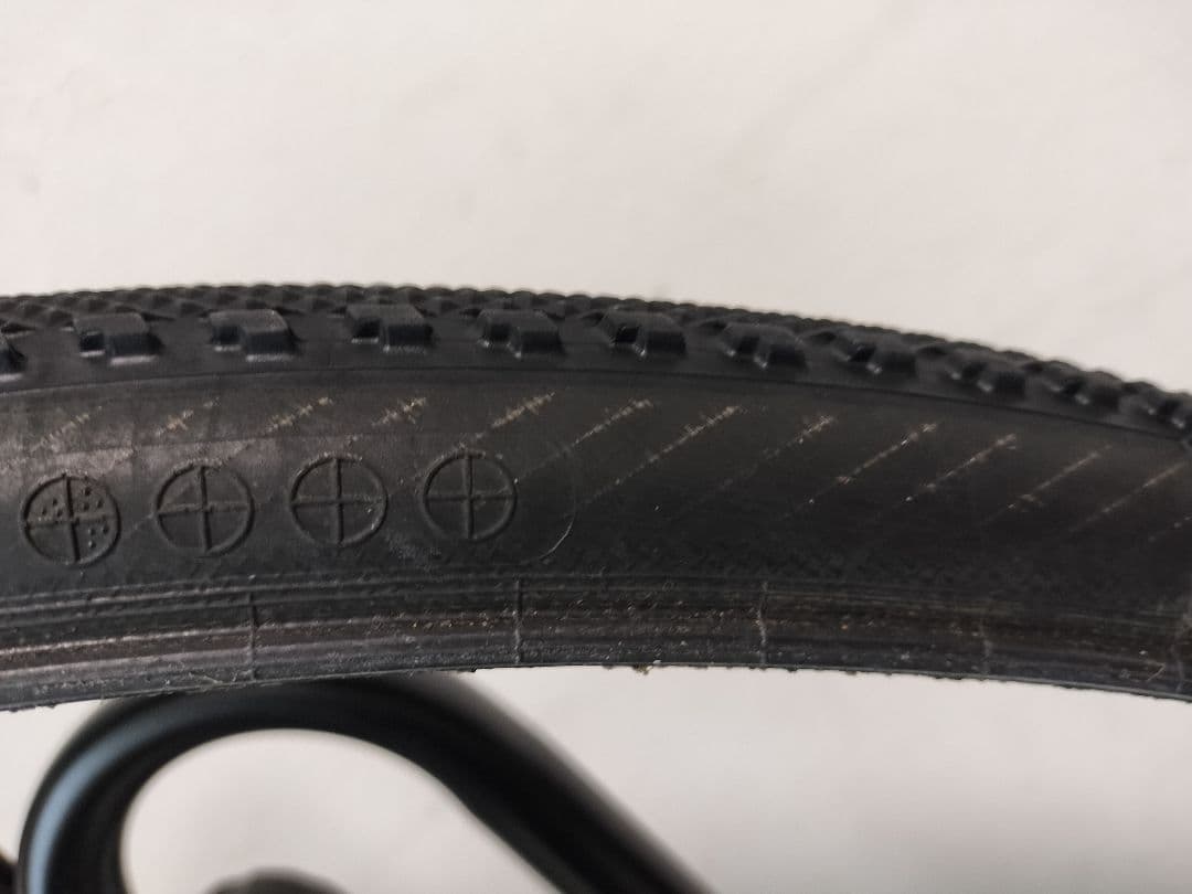 IRC SERAC CX EDGE TLR 700x32C　2本セット　シラク
