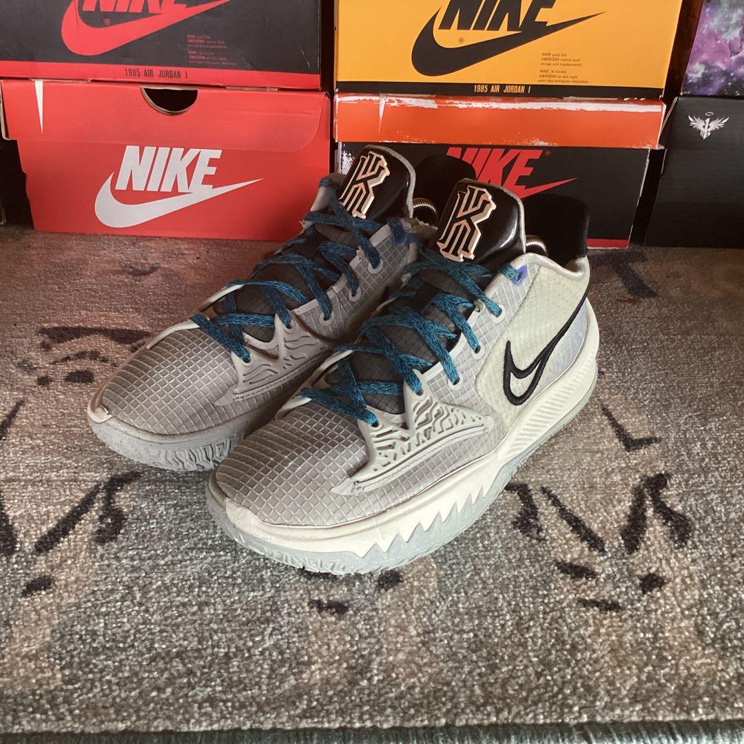 シューズ(男性用) Nike Kyrie 4 low Grey Fog