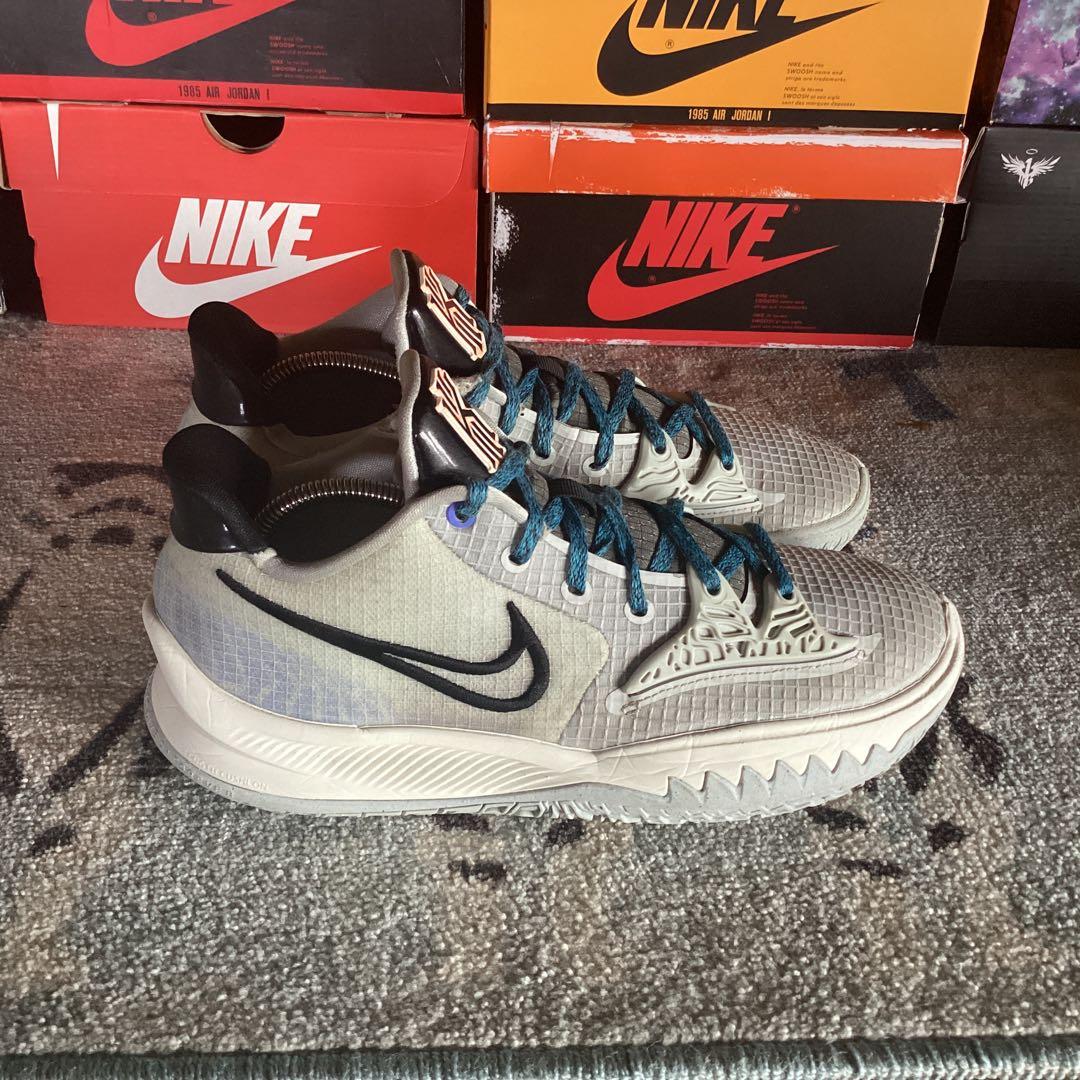 シューズ(男性用) Nike Kyrie 4 low Grey Fog