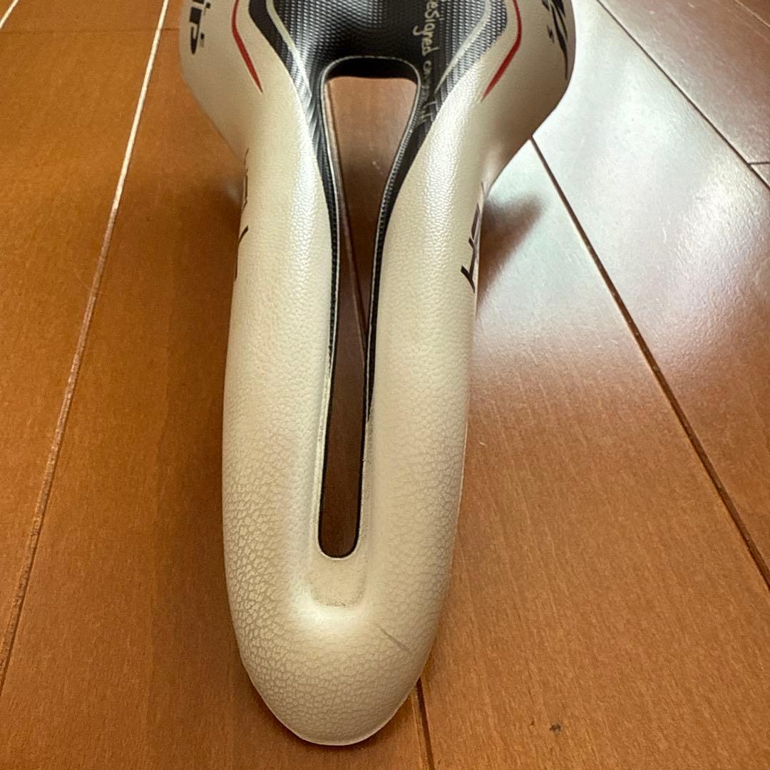 Selle SMP HELL サドル
