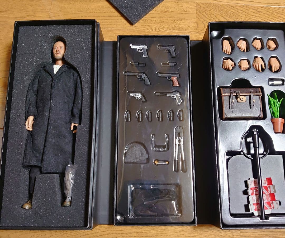 エンターベイ 1/6 フィギュア
