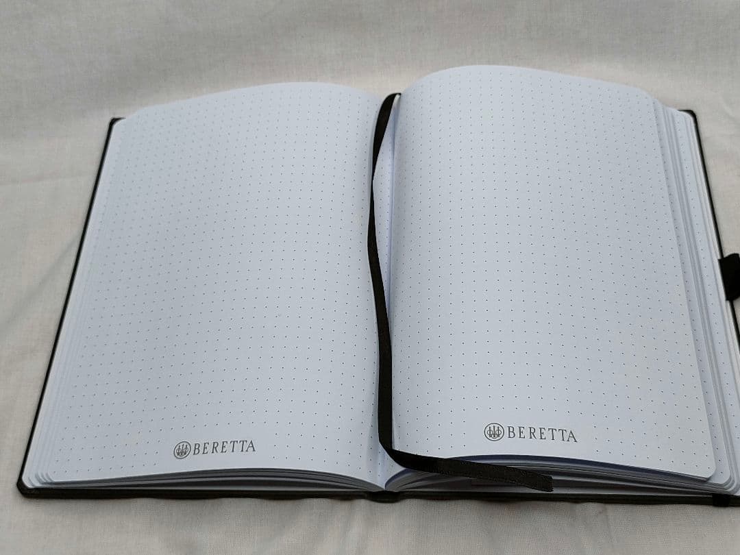 【新品】Beretta ベレッタ 公式グッズ エンボスロゴ ノートブック