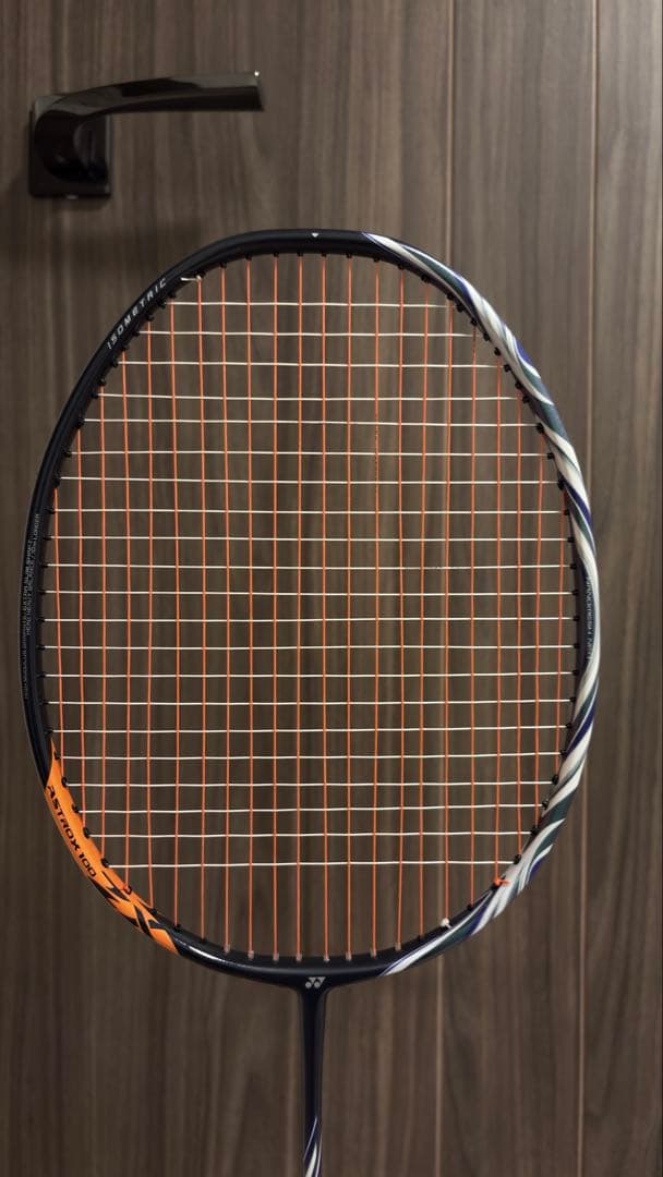 YONEX バドミントンラケット　アストロクス100zx