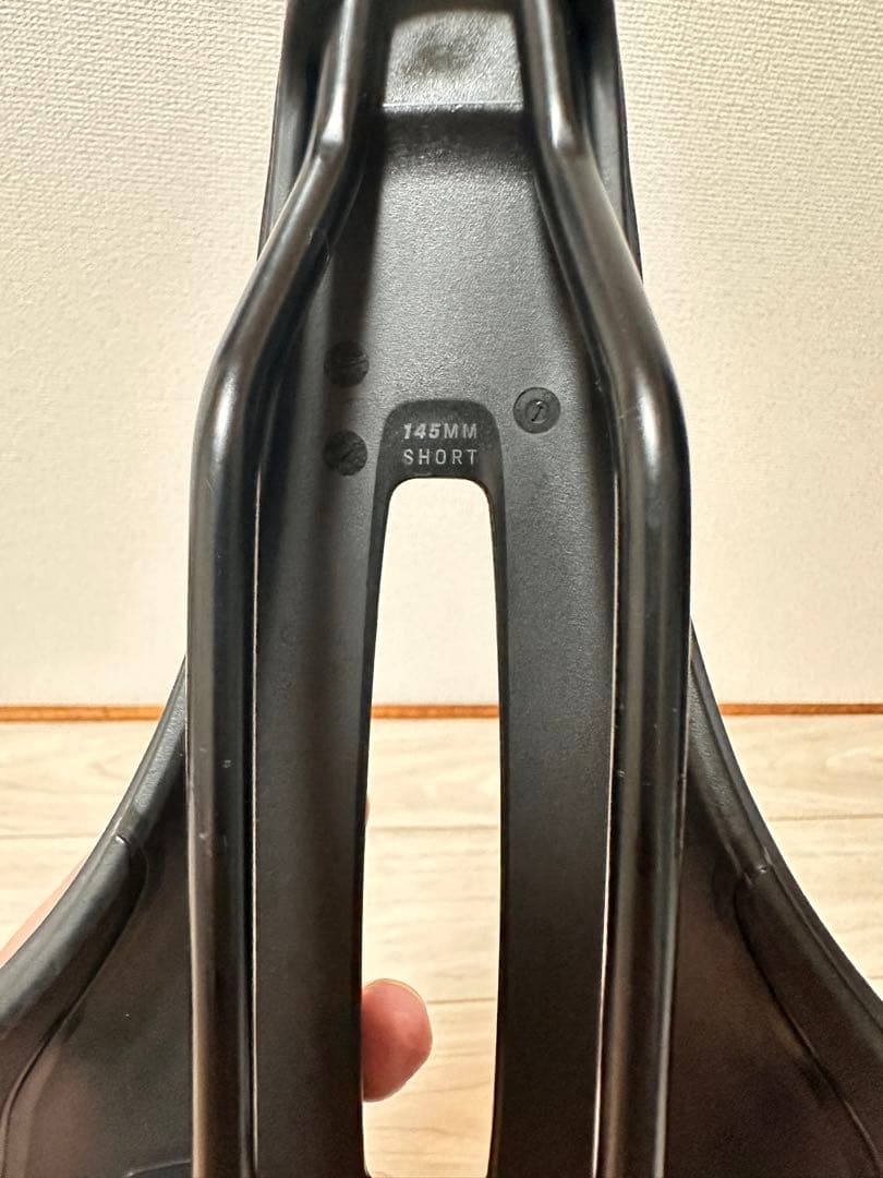 【新品】TREK Bontrager Verse Comp サドル 145mm