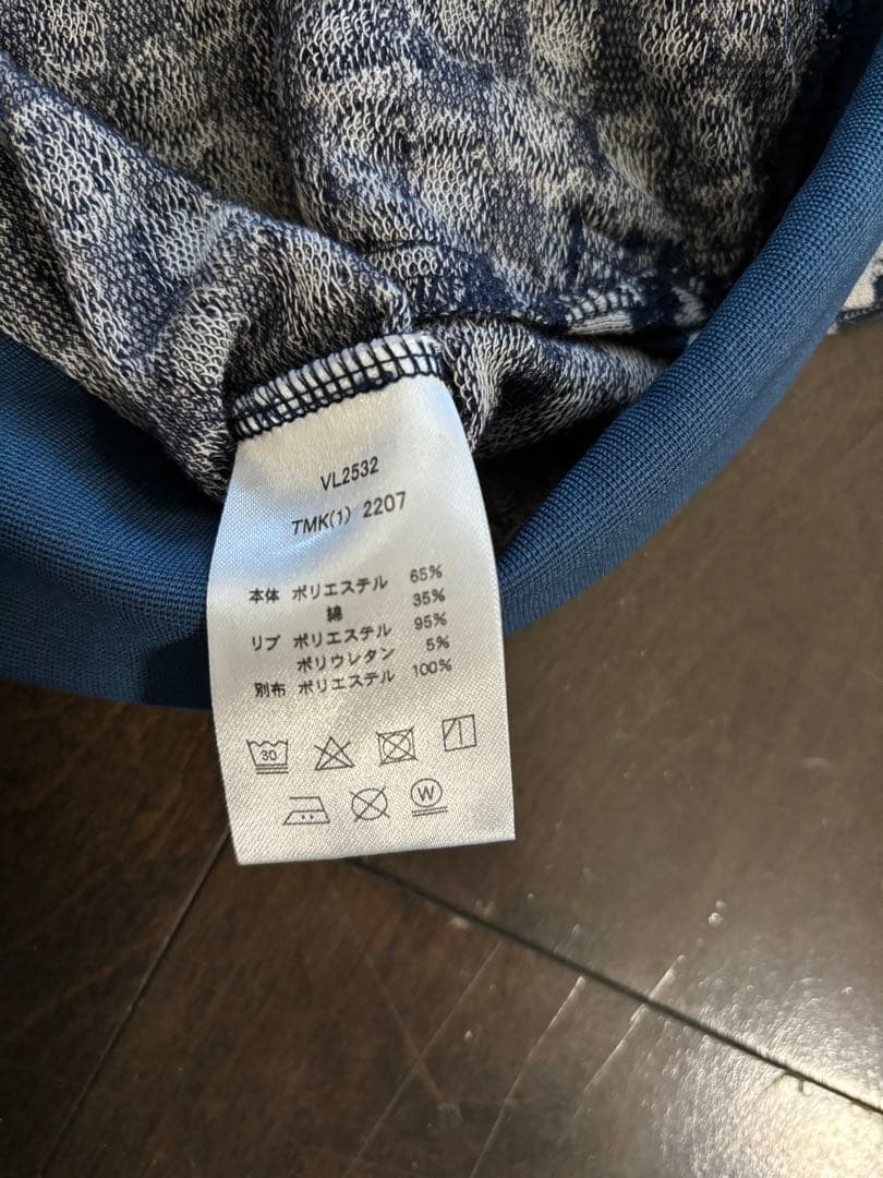フィラ　薄手ジップパーカーL【ブルー】ほぼ新品　お値下げ