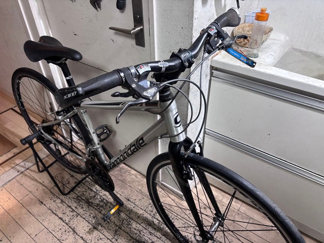 キャノンデール クイック4 (Cannondale Quick 4)クロスバイク