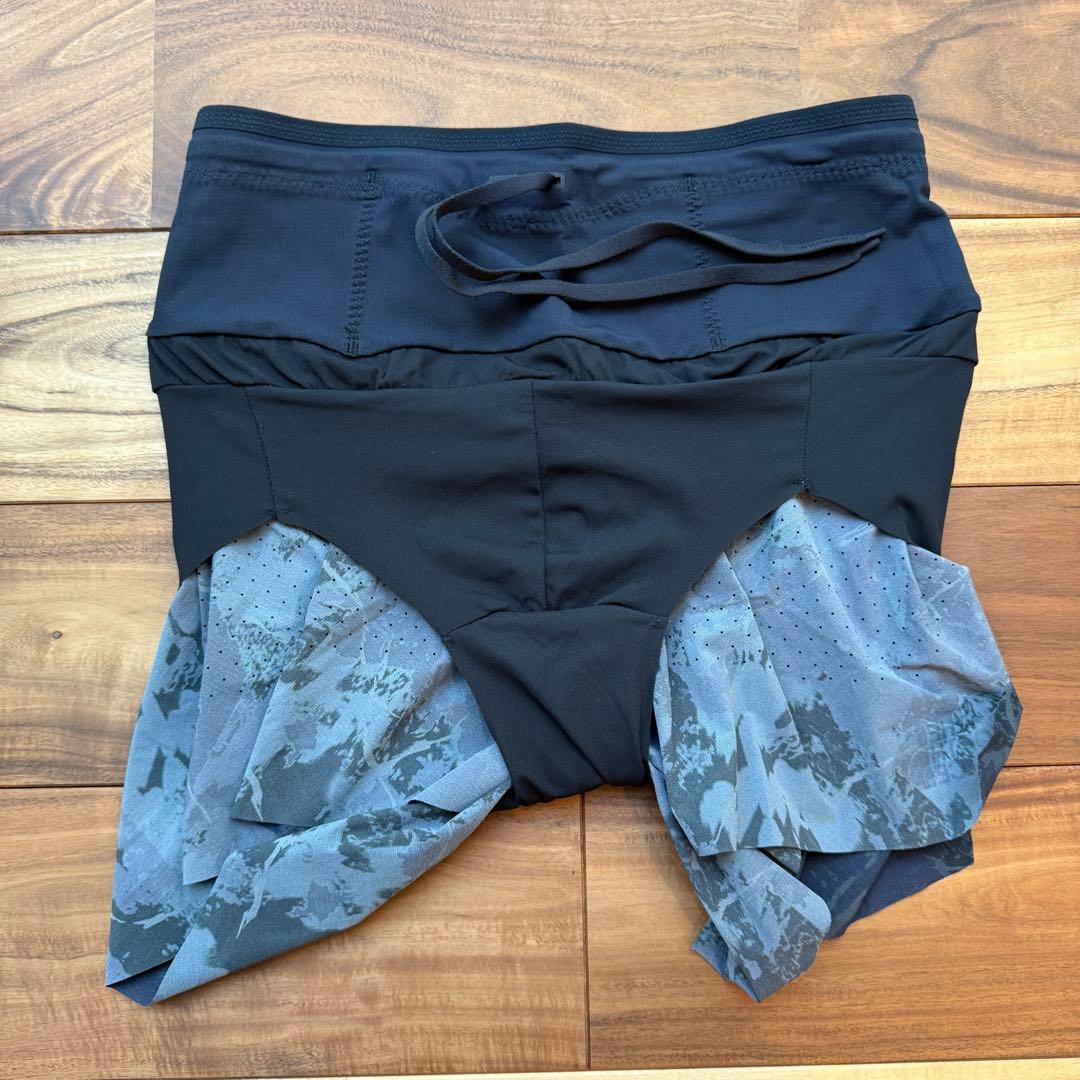THE NORTH FACE エンデュリストレイルベリーショーツ