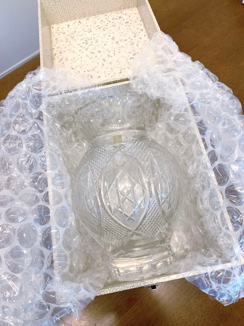 カガミクリスタル　花瓶 専用ボックス付き