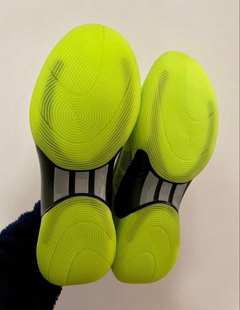 adidas、D.O.N. Issue 6、27センチ