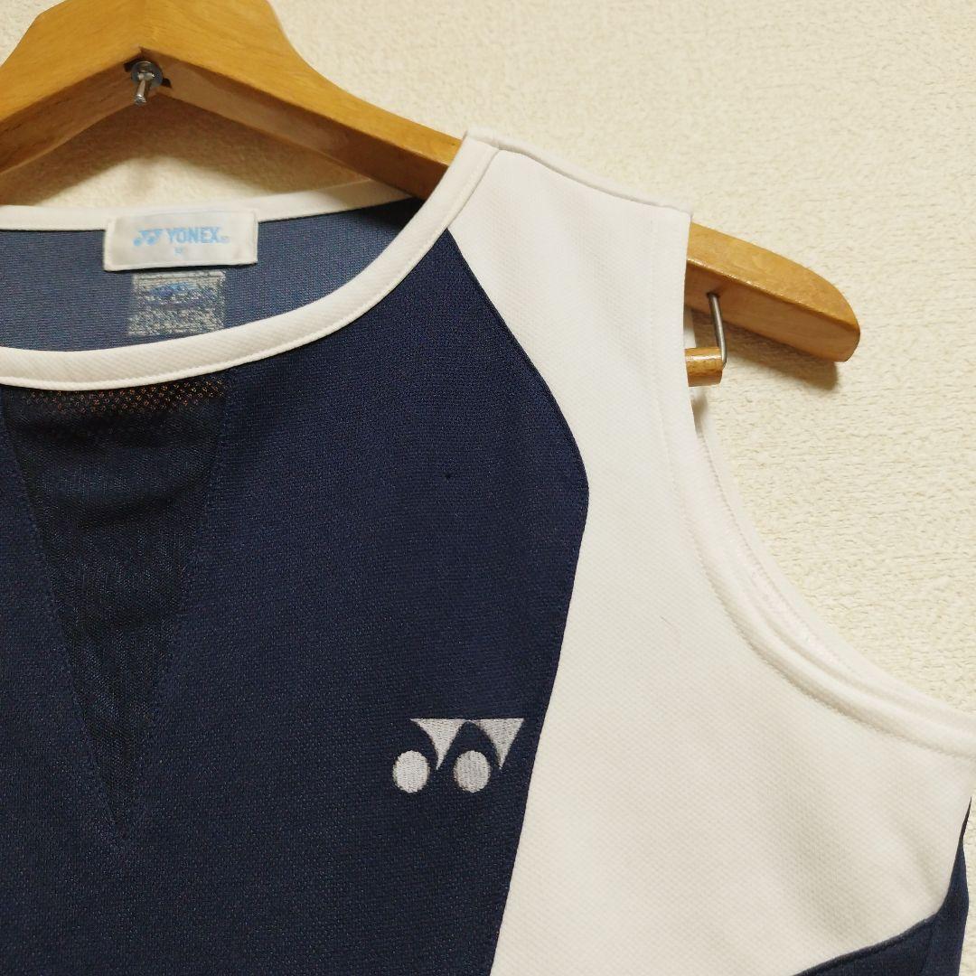 YONEX　ノースリーブシャツ Mサイズ　ネイビー　ゲームシャツ