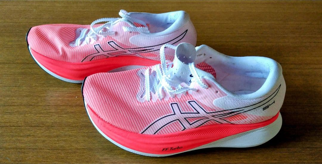 S4　asics 　ランニングシューズ　 マラソンシューズ　ピンク/オレンジ