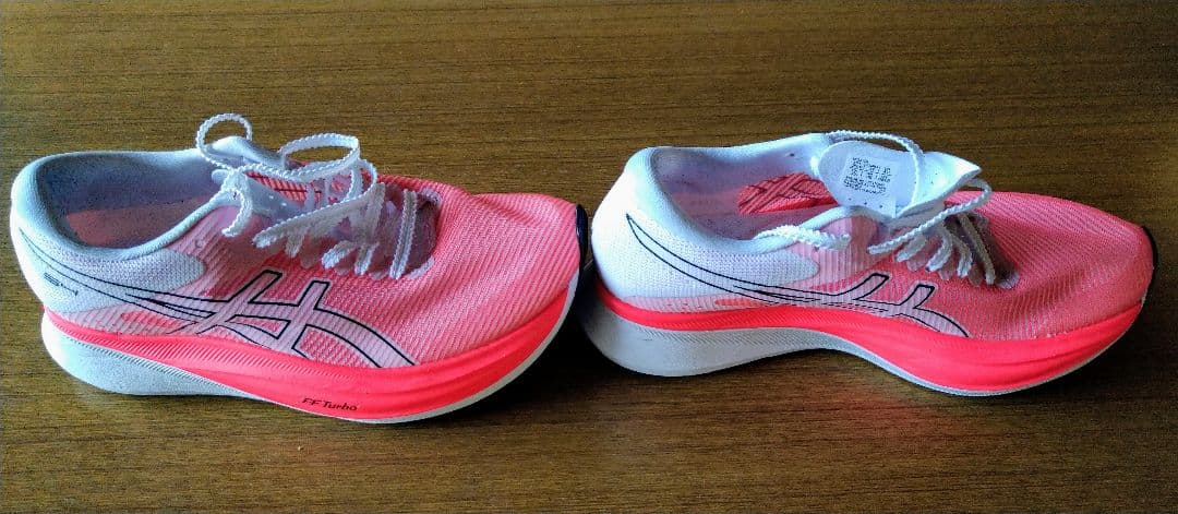 S4　asics 　ランニングシューズ　 マラソンシューズ　ピンク/オレンジ