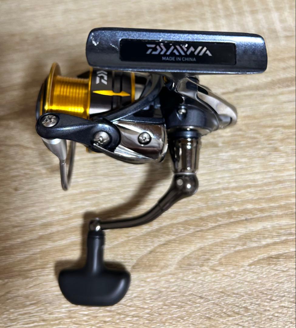 DAIWA ダイワ フリームス 2500 スピニングリール 本体のみ 24h発送