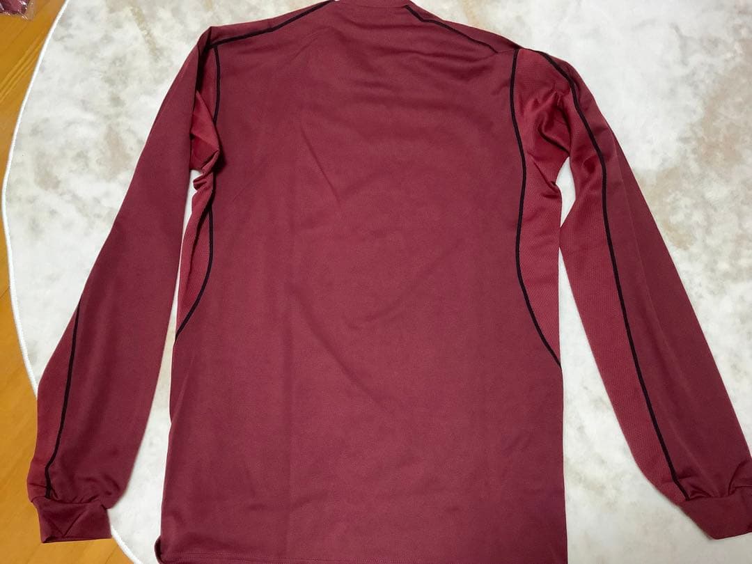 VISSEL asics 選手用サッカー シャツ　長袖4枚　半袖1枚