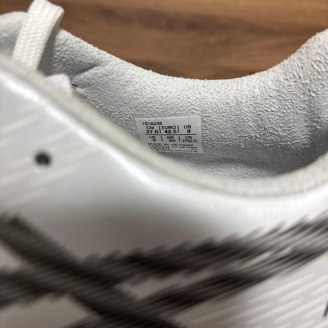 asics サッカーシューズ ホワイト