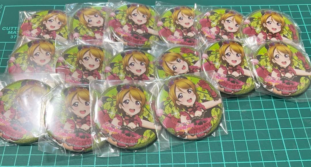 ラブライブ！　μ's スクフェス感謝祭2017 缶バッジ　小泉花陽 小悪魔