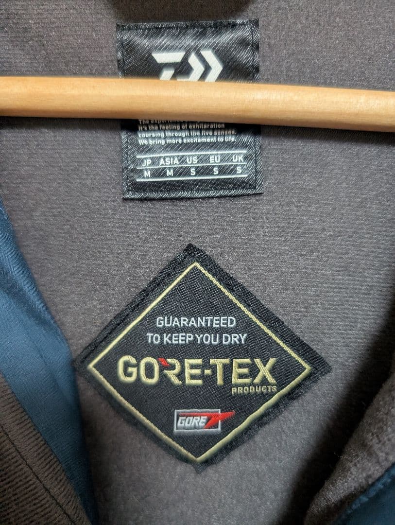 DAIWA DW-1909 ゴアテックス プロダクト ウィンタースーツ　M
