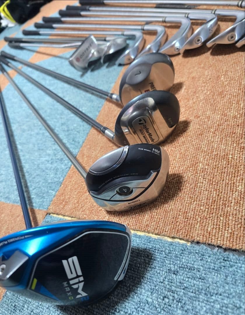 PUMA ゴルフバッグ + ODYSSEY クラブセット
