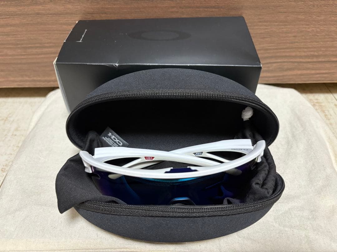 Oakley Sphaera™ Slash サングラス ホワイト