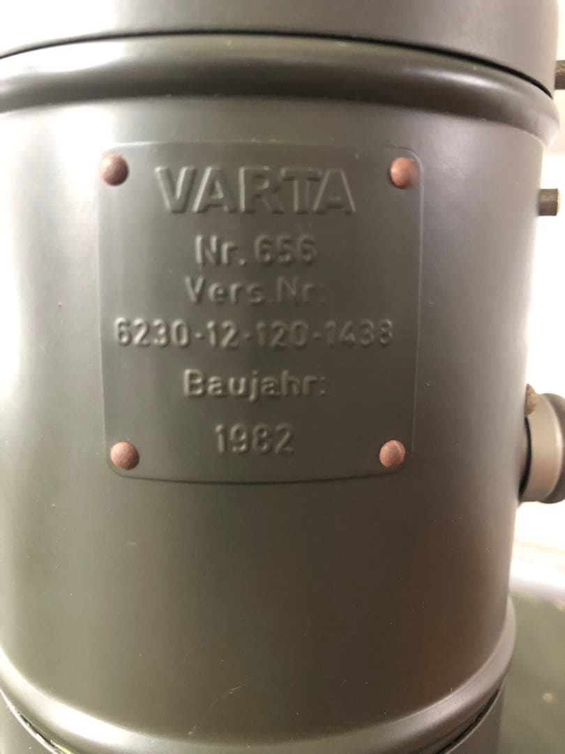 ドイツ連邦軍　VARTA社スポットライト1982年