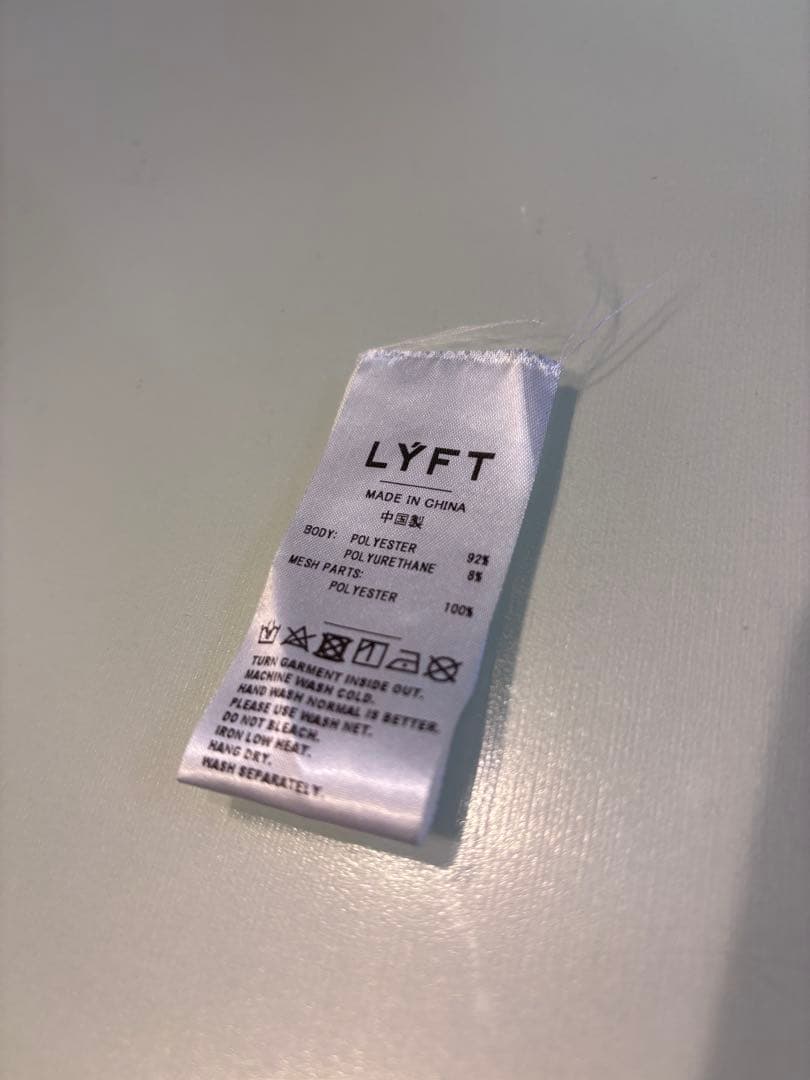 ウエイトトレーニング LYFT Thunder graphics stage shorts S