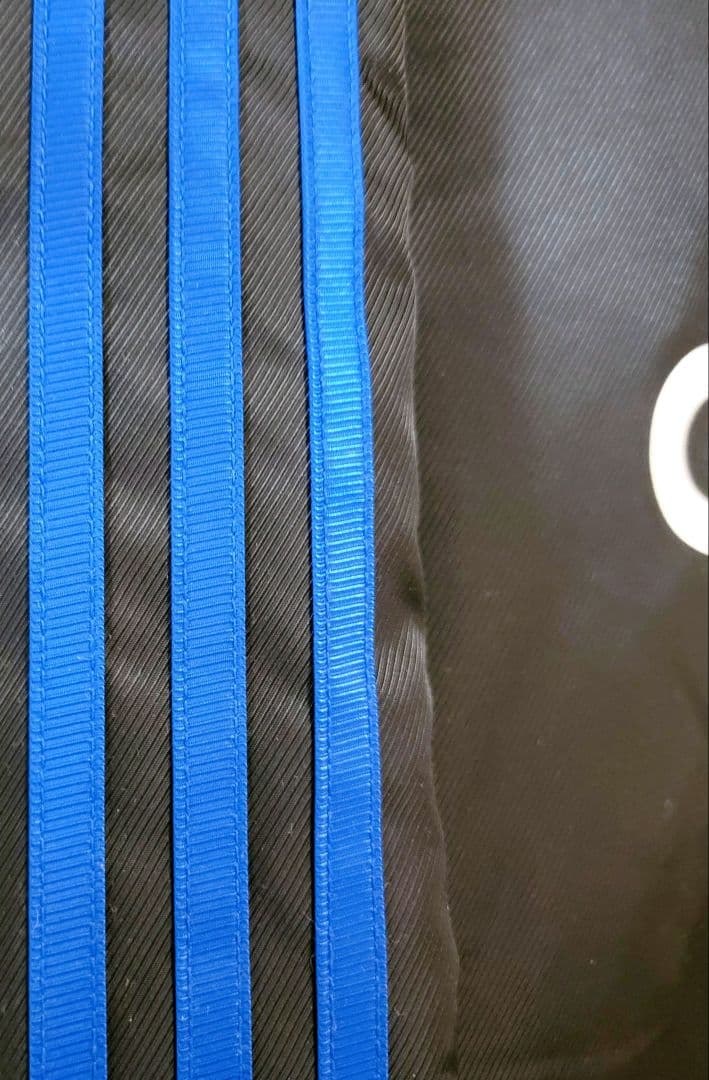 【adidas】新品☆中綿ベンチコート 裏ボア 防寒　 あたたかい160 黒/青