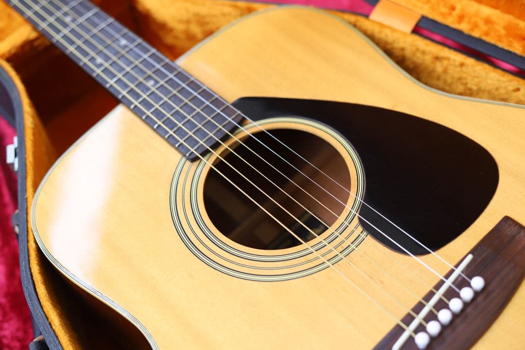 メンテ済 低弦高 YAMAHA FG-200J 黒ラベル アコースティックギター