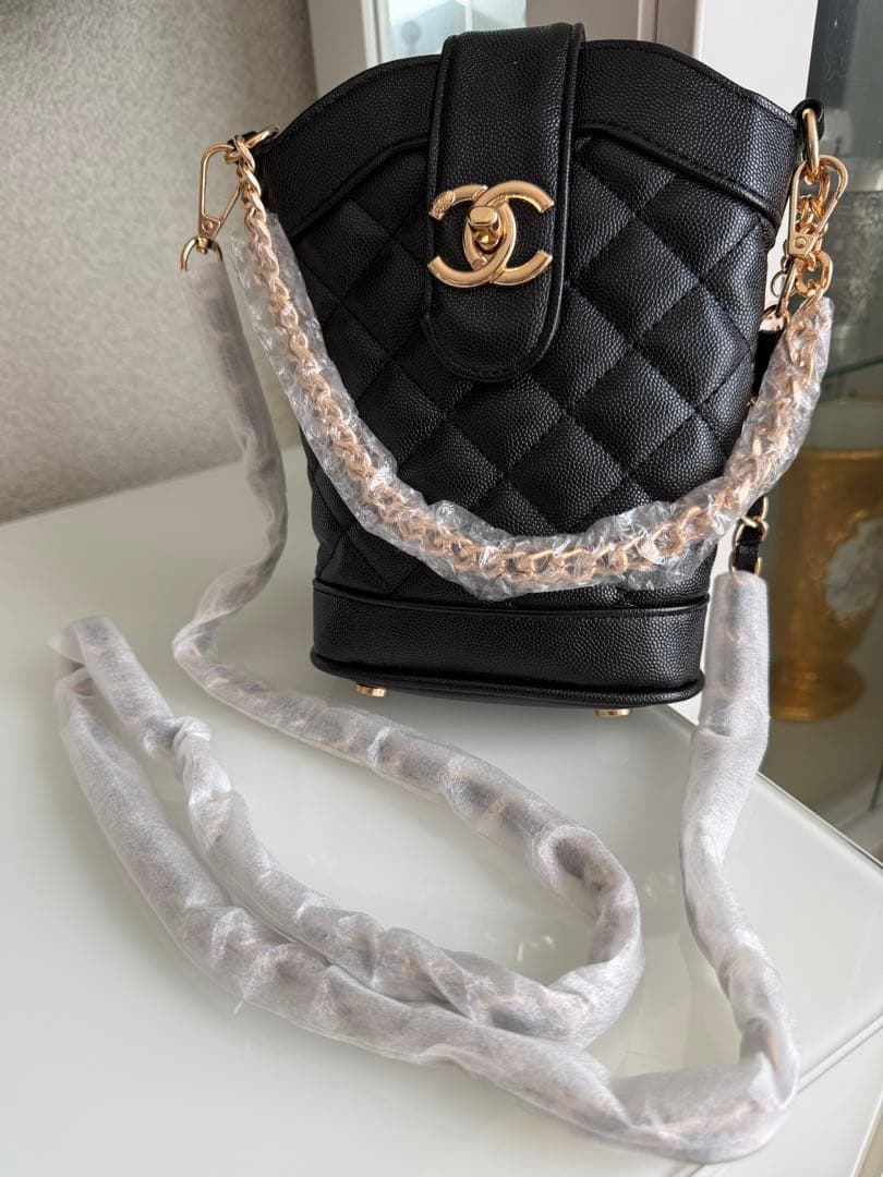 CHANEL CC ロゴブラック　ノベルティキルティングショルダーバッグ