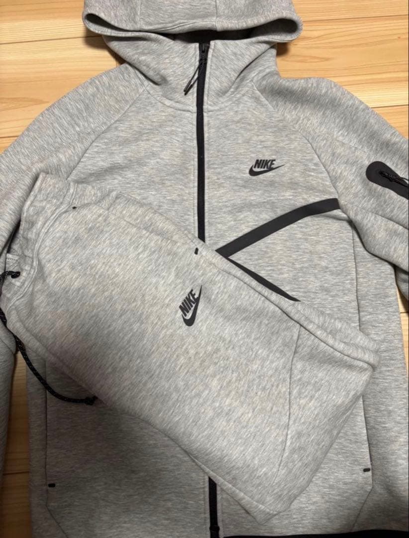 ‼️廃盤モデル‼️Nike テックフリース　グレー　セットアップ M
