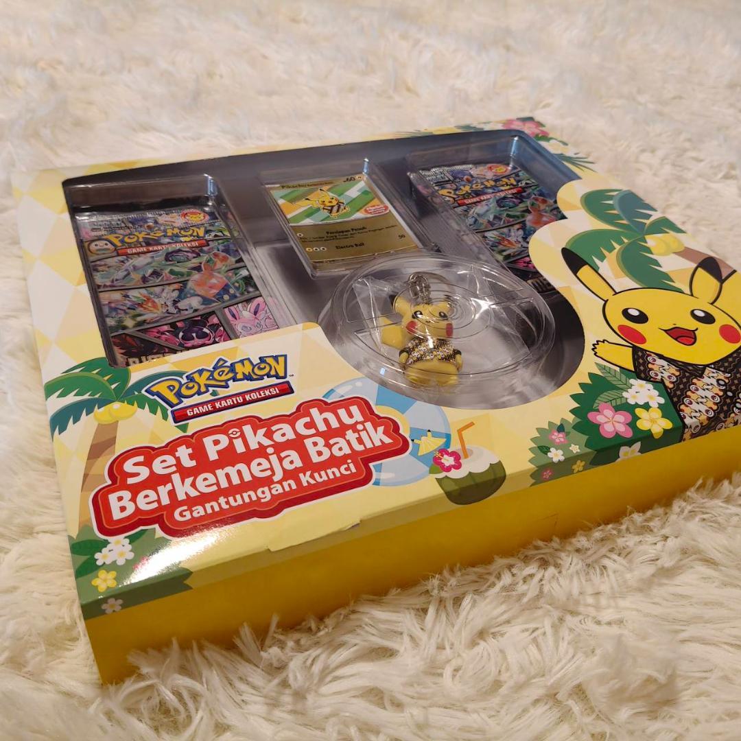 インドネシア限定品　ポケカ　ピカチュウセット　Batik Pikachu Box