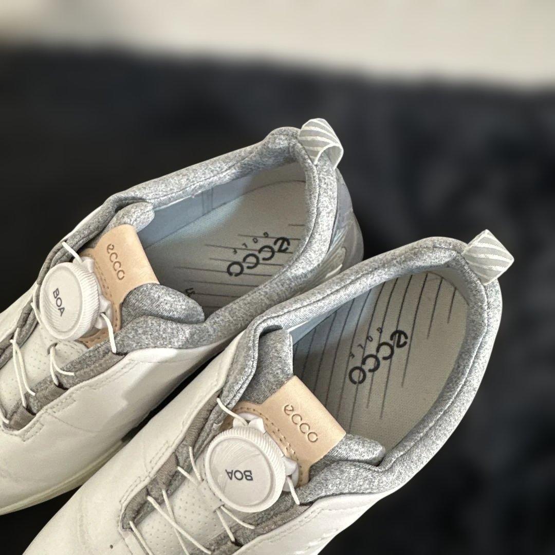 ECCO ゴルフシューズ ホワイト BOA レザー