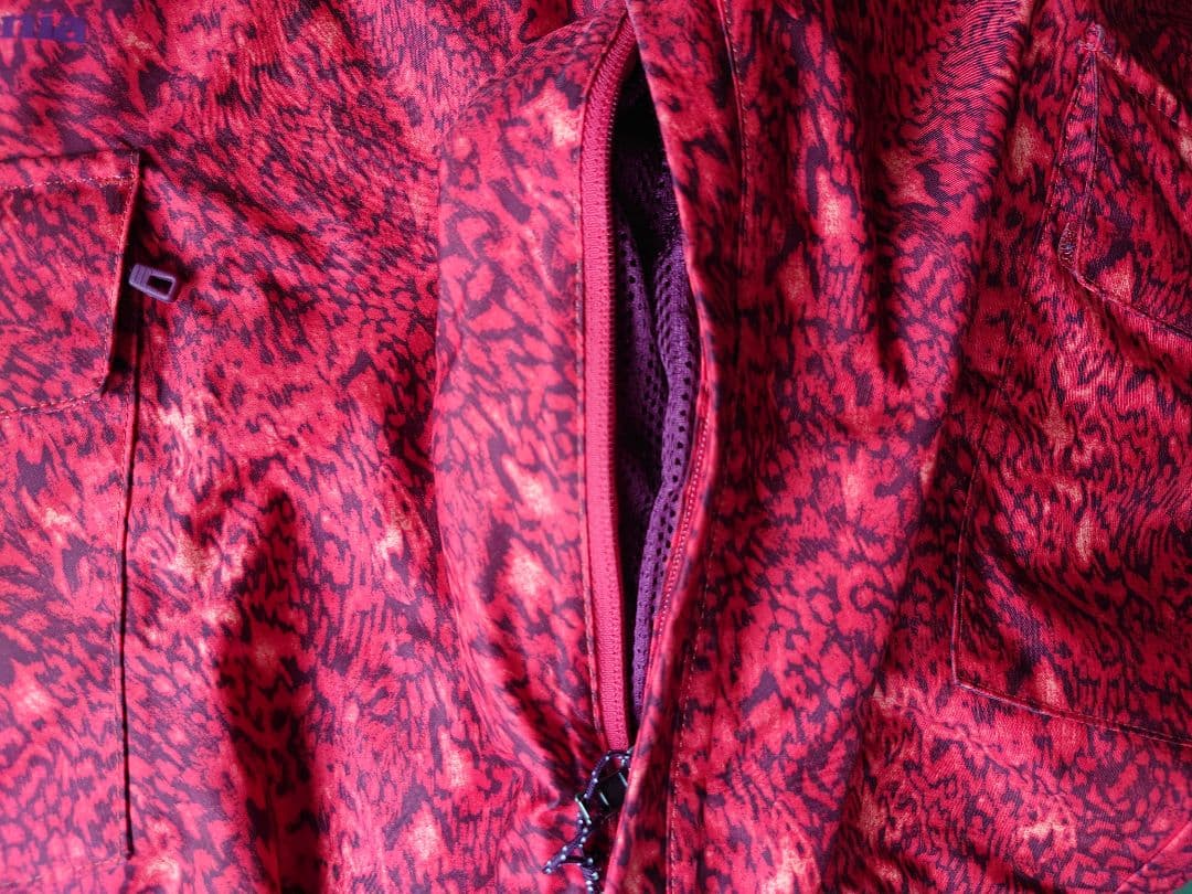 patagonia フード付きジャケットとスノーボードパンツセット