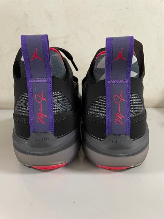 処分価格JORDAN XXXVII PF 065カラー　25.5