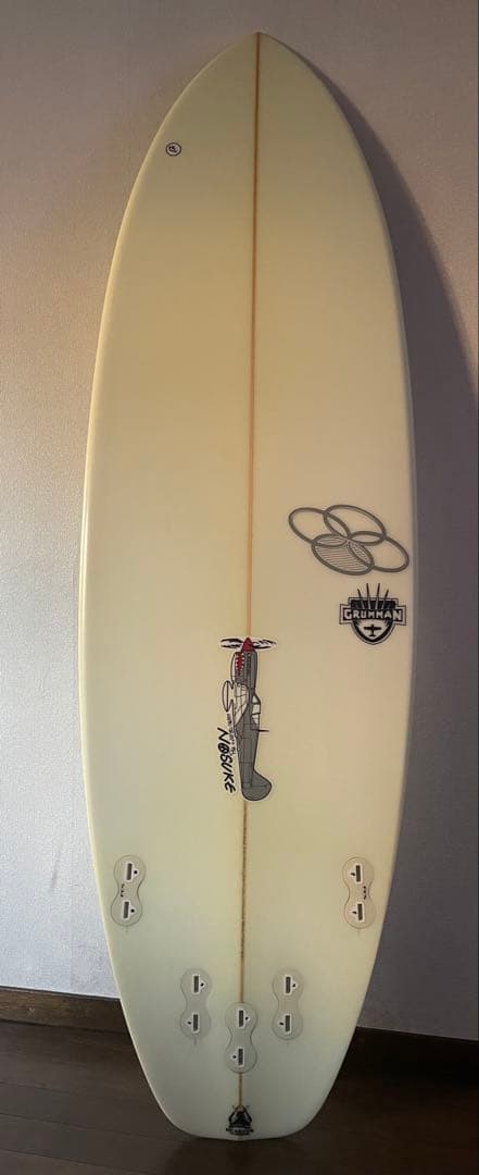 【新品未使用】QUARTER サーフボード 5’8ノスケシェイプグルマン5FIN