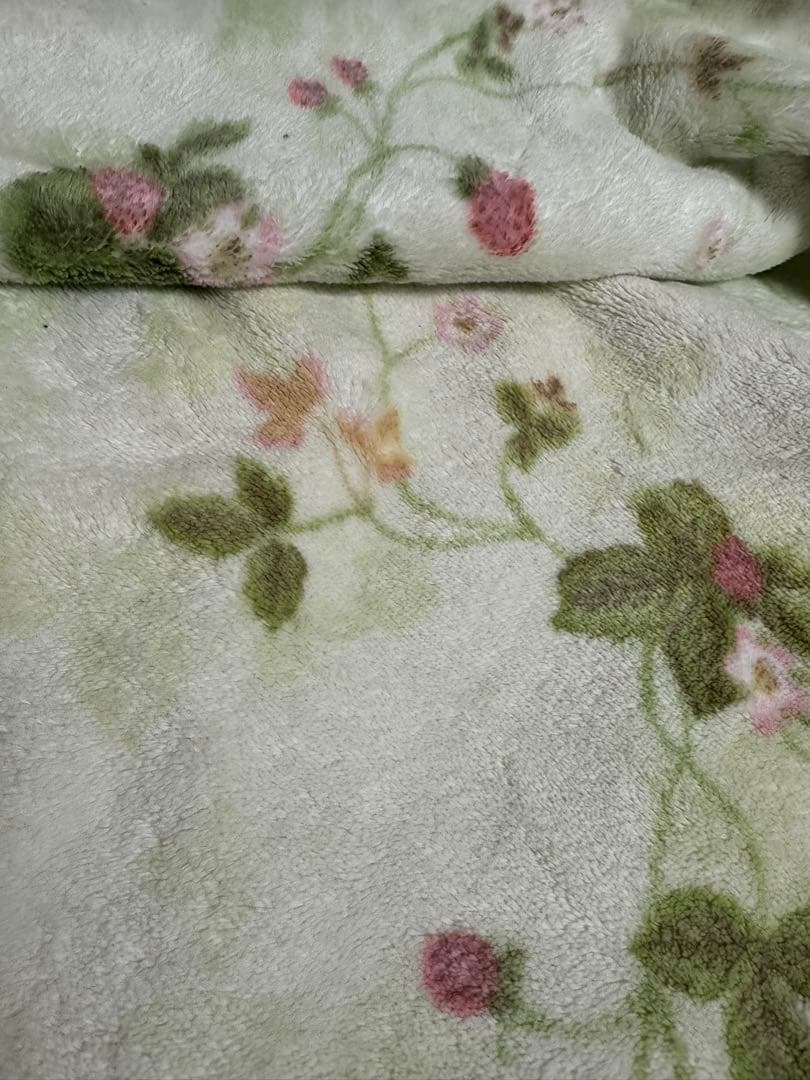 花柄　綿毛布