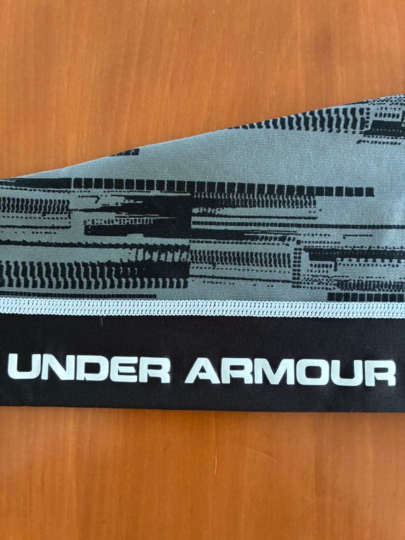 Under Armour アンダーアーマー コールドギア 羽生結弦 着用 モデル