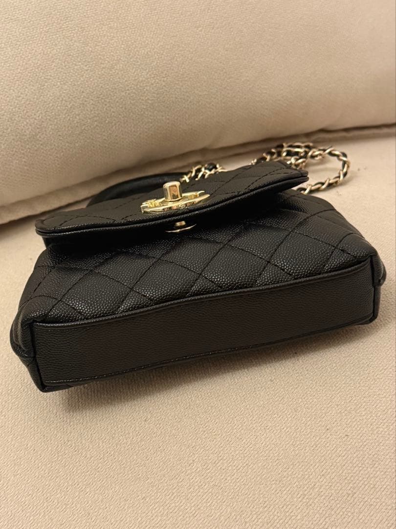CHANEL ノベルティ キルティングチェーンバッグ