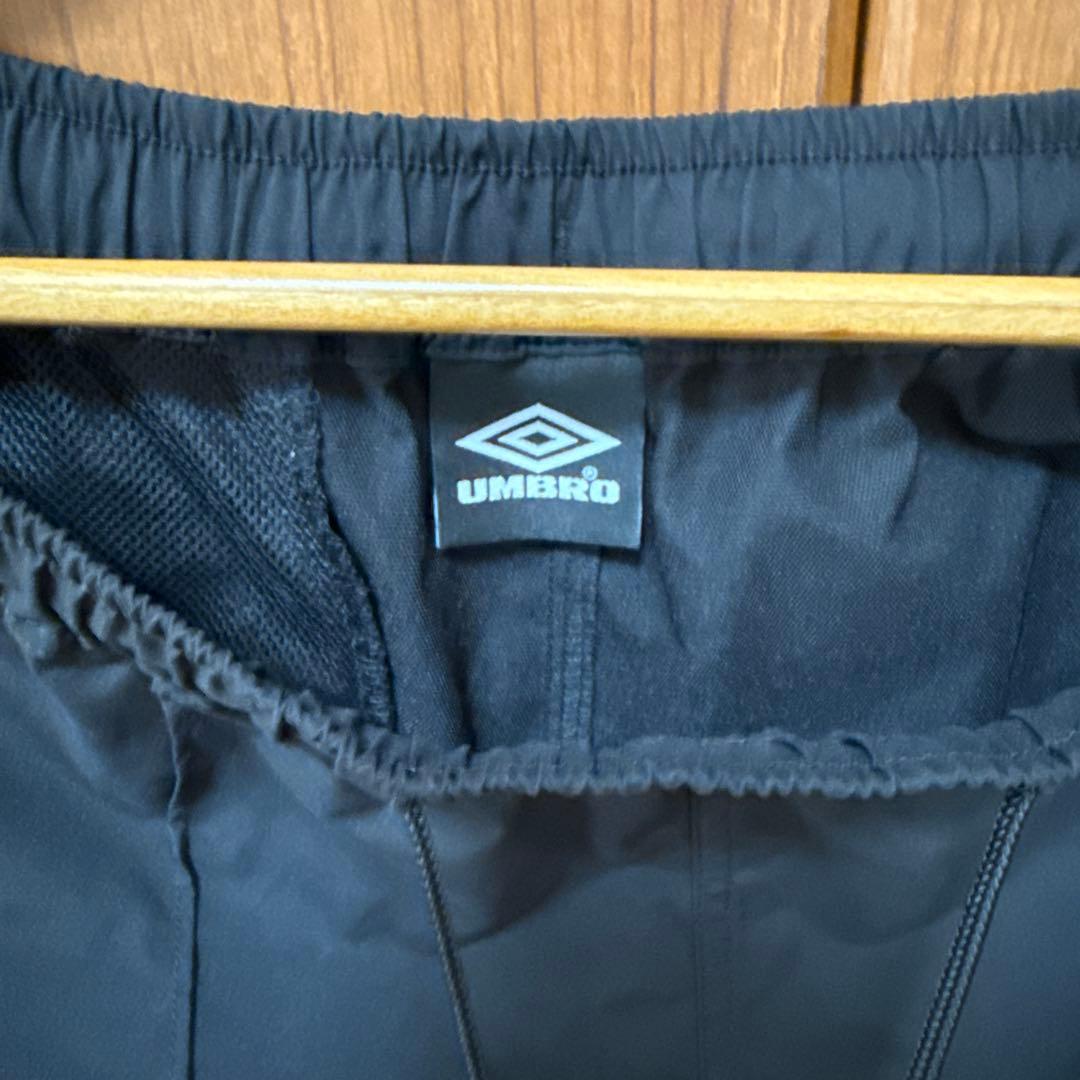 umbro 膝下ズボン