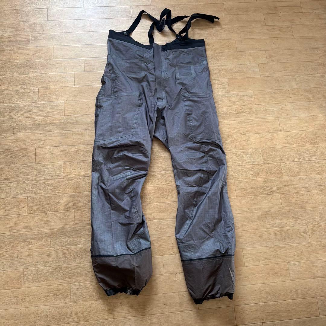 必見 Patagonia ハイエンドビブ POWSLAYER BIBS US-L