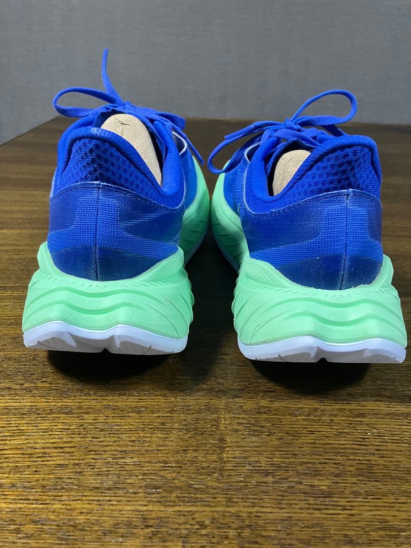 スパイク・シューズ HOKA ONE ONE CARBON X2 26.5cm