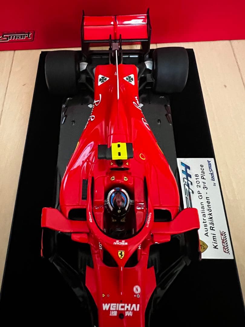 美品 1/18 ルックスマート ライコネン フェラーリ SF71-H 2018